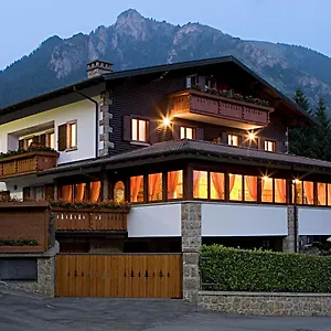 Max Meublè Hotel