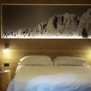 4* Hotell Lo